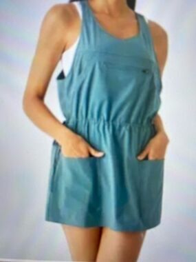 MEDIUM   HALARA BACKLESS QUICK DRY MINI ACTIVE DRESS